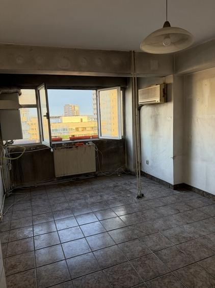 Apartament cu 4 camere decomandat în Liteni