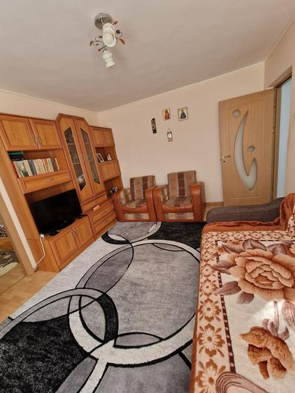 Apartament cu 2 camere semidecomandat în George Enescu