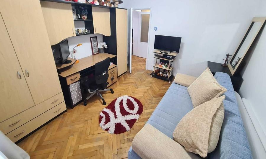 Apartament cu 2 camere semidecomandat în Central