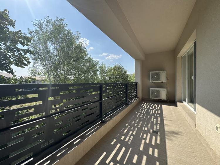 Apartament cu 3 camere decomandat, mobilat în Otopeni