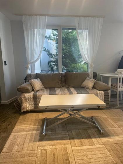 Apartament cu 2 camere decomandat, mobilat în Sinaia