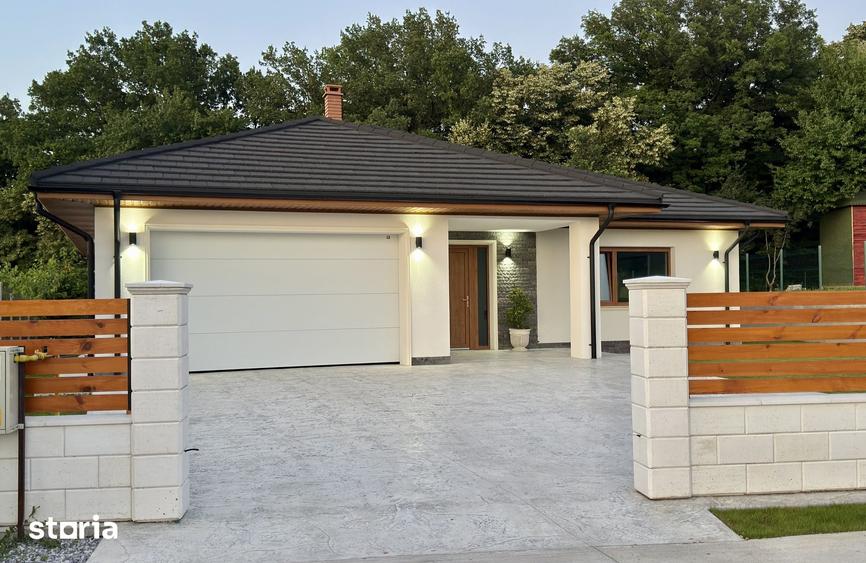 Casă cu 4 camere cu Teren 1000 Mp în Bârnova