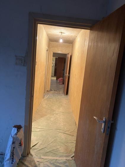 Apartament cu 3 camere semidecomandat în Militari