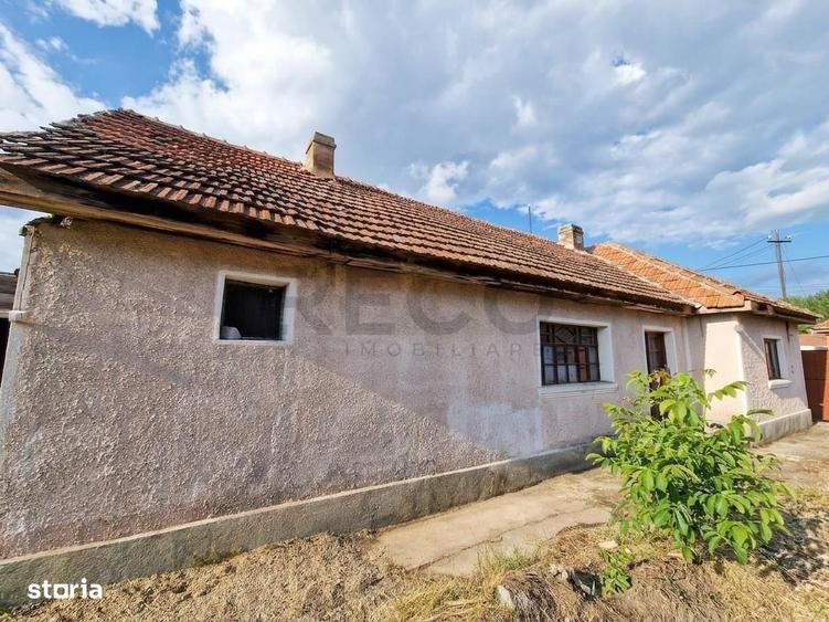 Casă cu 3 camere cu Teren 1940 Mp în Biharia