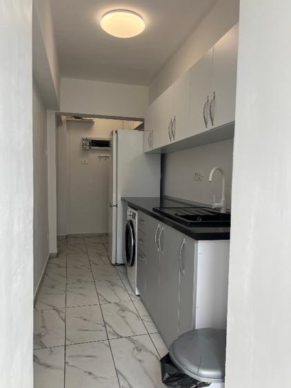 Apartament cu 2 camere semidecomandat, mobilat în Ultracentral