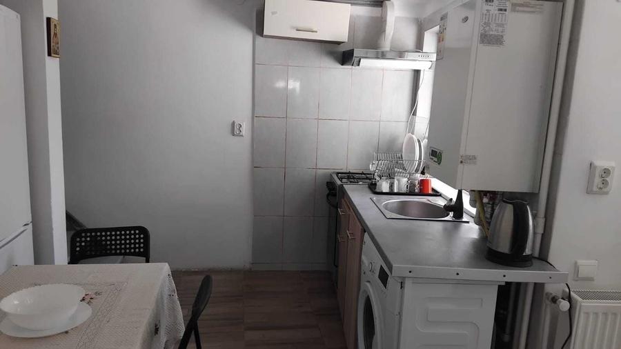 Casă cu 3 camere cu Teren 20 Mp în Eroii Revoluției