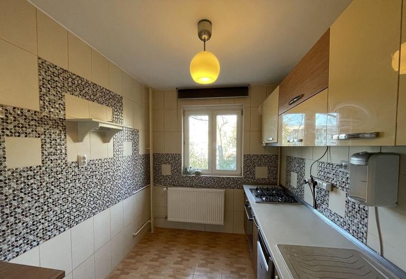 Apartament cu 2 camere decomandat în Drumul Taberei