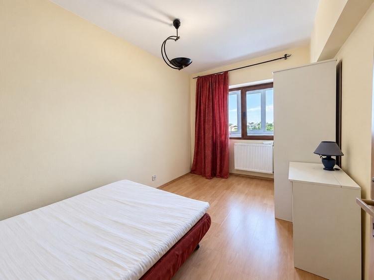 Apartament cu 3 camere decomandat, mobilat în 1 Mai