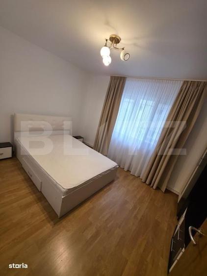 Apartament cu 3 camere semidecomandat în George Enescu