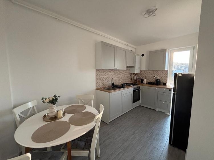 Apartament cu 2 camere decomandat în Decebal