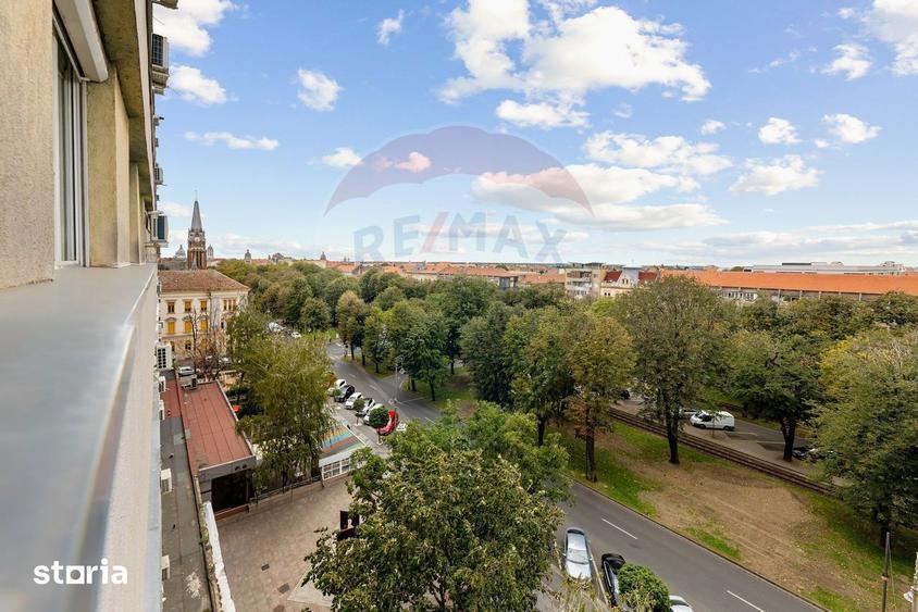 Apartament cu 3 camere, mobilat în Malul Mureșului