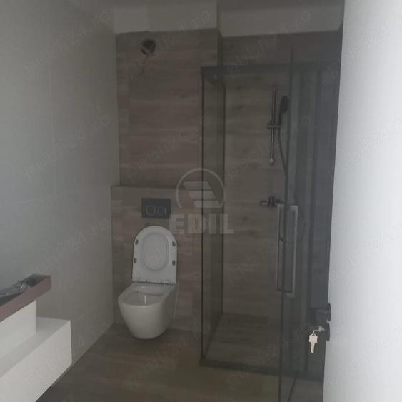 Apartament cu 2 camere semidecomandat în Florești