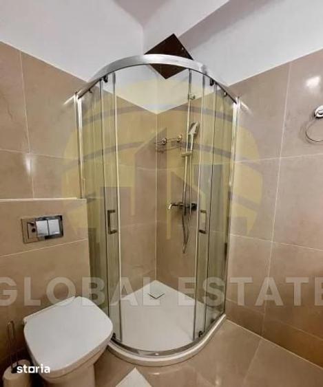 Garsonieră decomandată în Centrul Istoric — fotografia 2