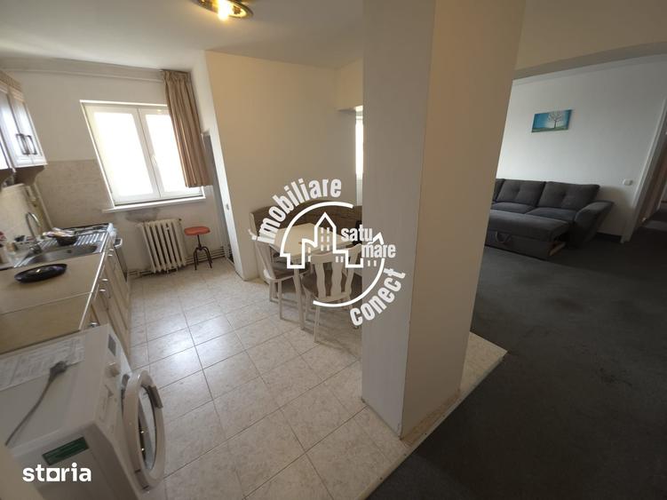 Apartament cu 4 camere decomandat în Central