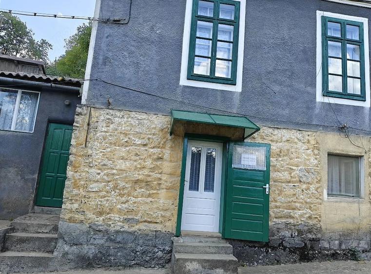 Proprietar, vand casa + teren in Anina - 4