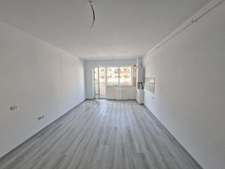Apartament cu 2 camere semidecomandat în Sânpetru