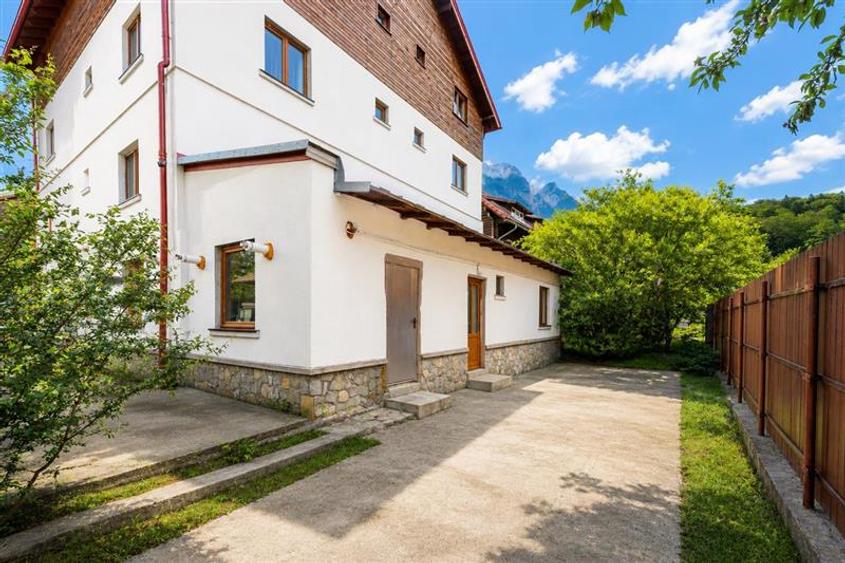 Hotel/Pensiune, de 515 mp, în Valea Alba