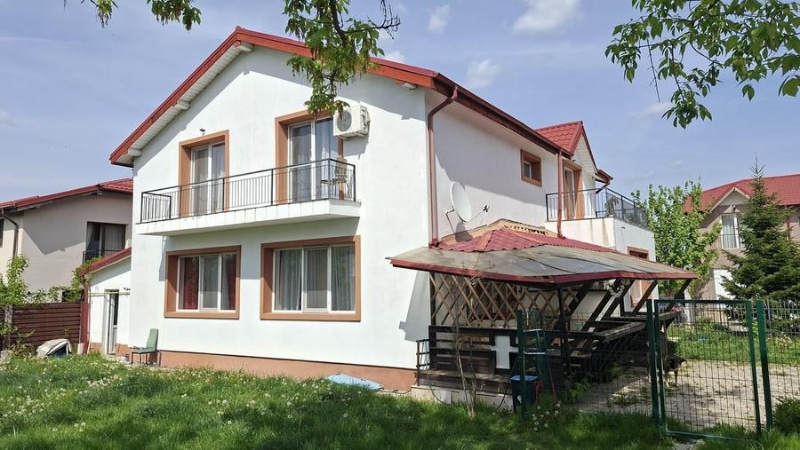Casă cu 6 camere cu Teren 550 Mp în Corbeanca