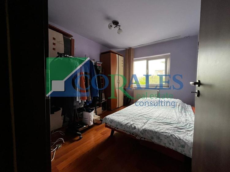 Apartament cu 3 camere decomandat, mobilat în Aradului