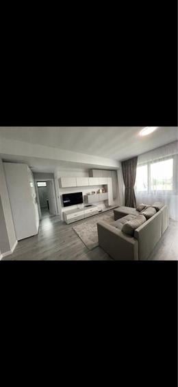 Apartament cu 2 camere decomandat în Exterior Vest