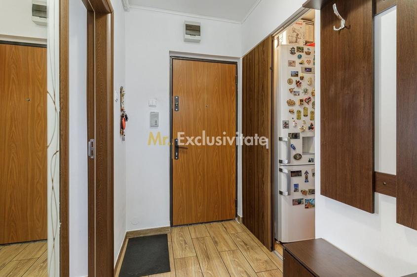 Apartament cu 3 camere semidecomandat, mobilat în Militari