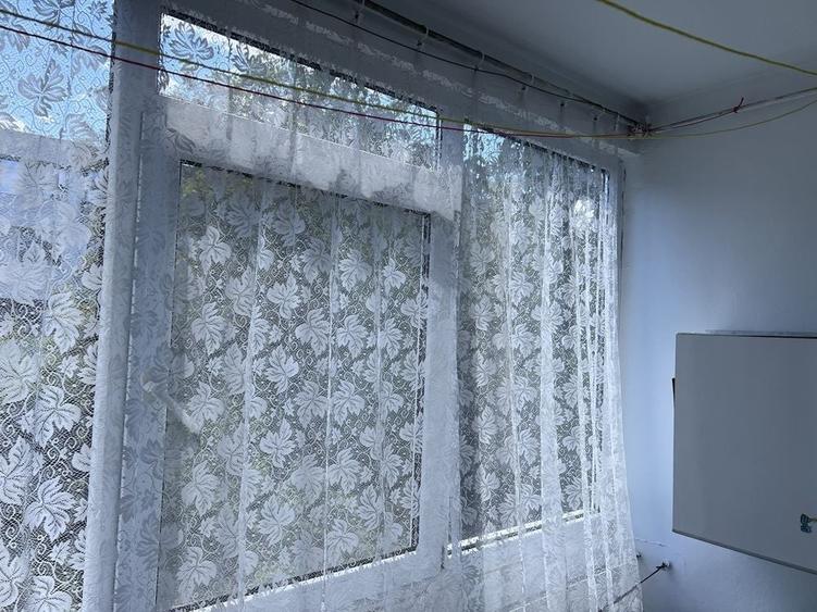 Apartament cu 3 camere semidecomandat în Hipodrom