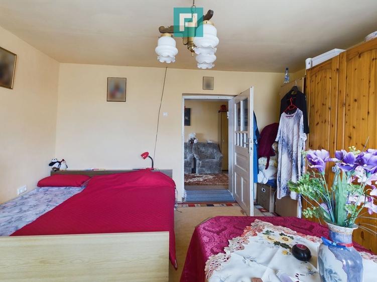 Casă individuală cu 3 camere cu Teren 2622 Mp în Turnu