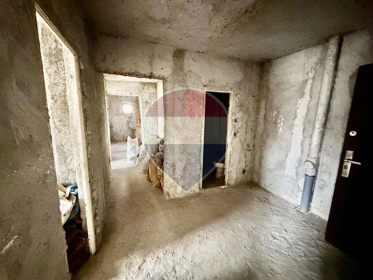 Apartament cu 4 camere decomandat în Brăilei
