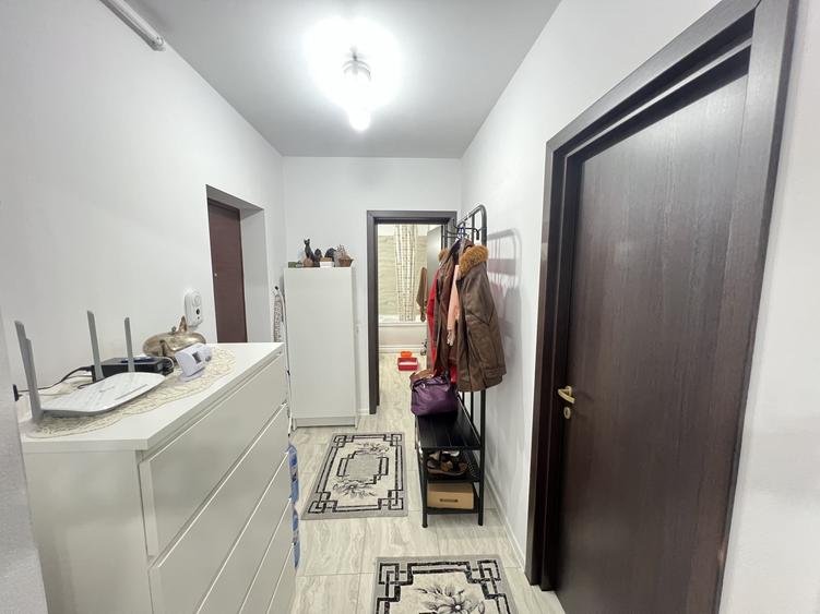 Apartament cu 2 camere semidecomandat, mobilat în Sânpetru