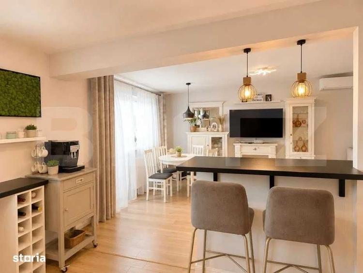 Apartament cu 3 camere decomandat în Sânnicoară