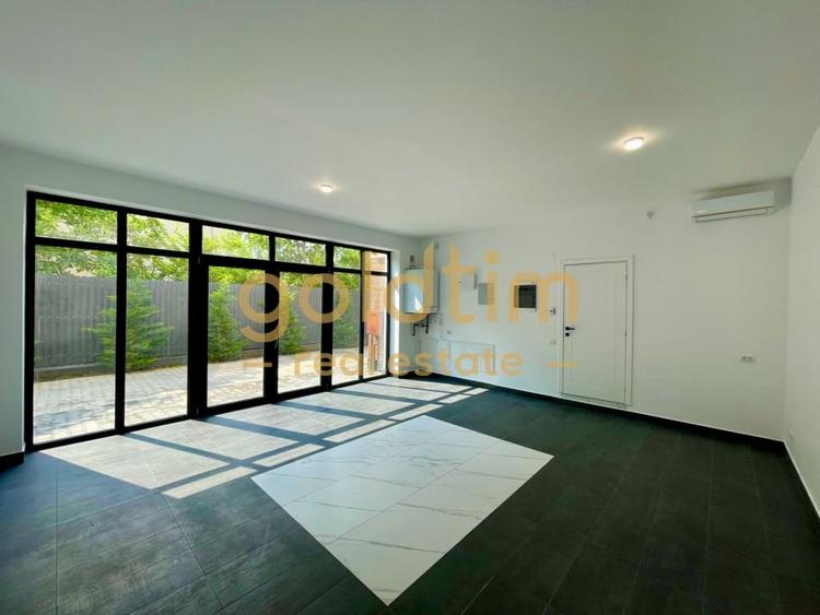 Duplex cu 7 camere cu Canalizare în Pipera