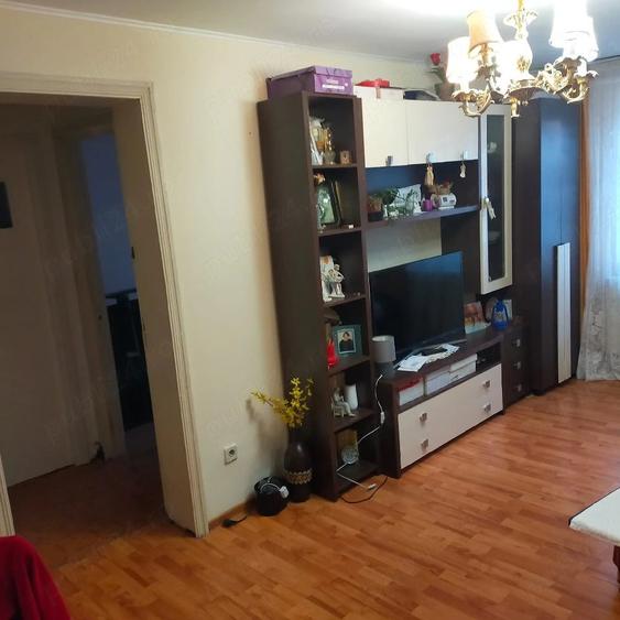 Apartament cu 2 camere nedecomandat în Primăverii