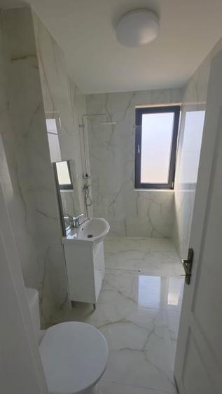 Apartament cu 3 camere decomandat în Cetate