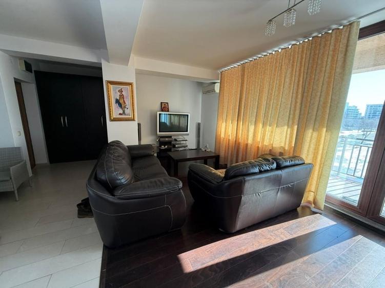 Apartament cu 3 camere, mobilat în Central