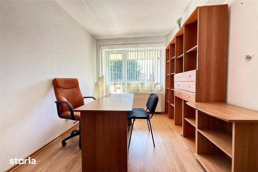 Apartament cu 3 camere decomandat în Sud