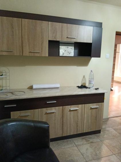Apartament cu 3 camere în Tomis III