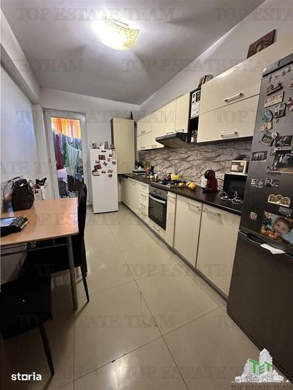 Apartament cu 3 camere decomandat, mobilat în Prelungirea Ghencea