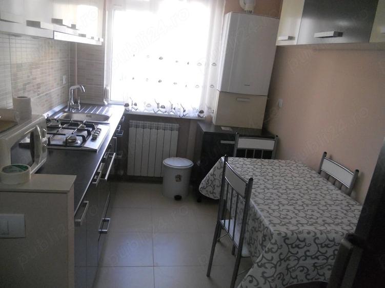 Apartament cu 2 camere decomandat în Precista