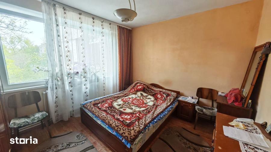 Apartament cu 2 camere în Micro 17