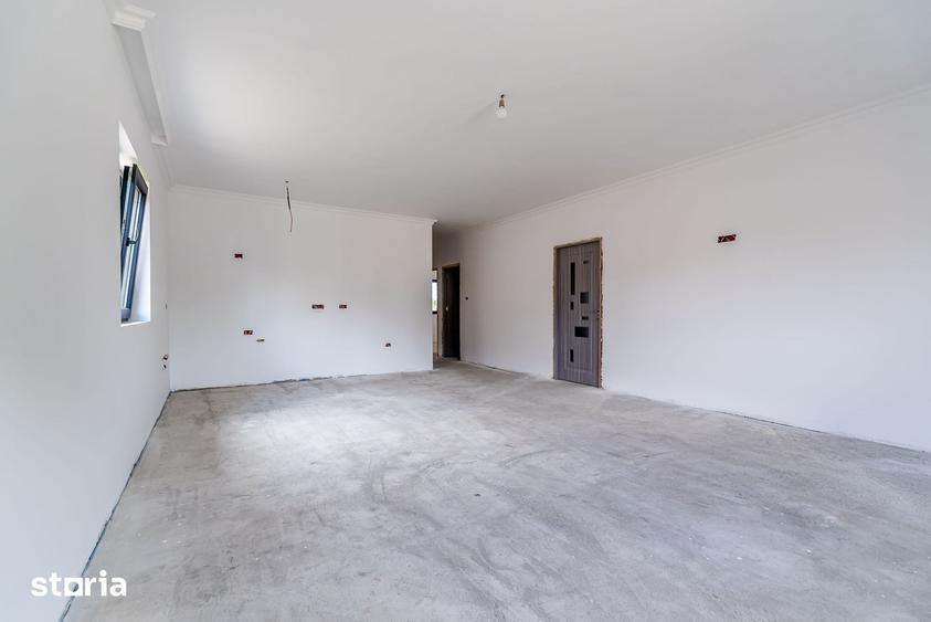 Casă cu 4 camere cu Teren 511 Mp în Grădiște