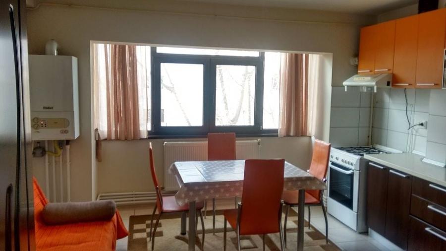 Apartament cu 2 camere decomandat în Sârbi