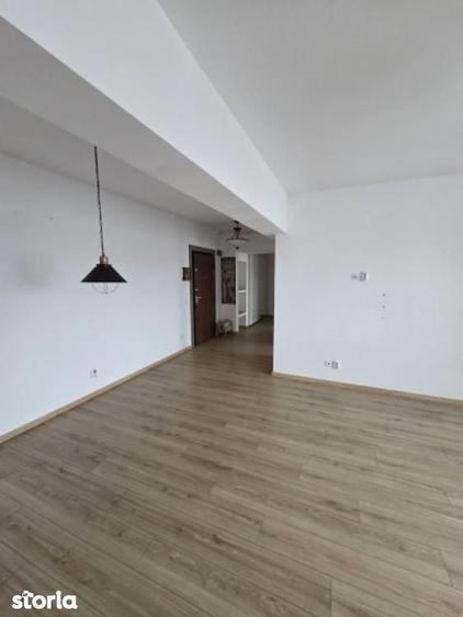 Apartament cu 2 camere decomandat, mobilat în Pajura
