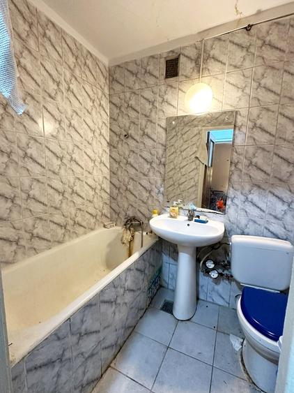 Apartament spatios cu 3 camere, intr-un bloc solid, la parter - 7