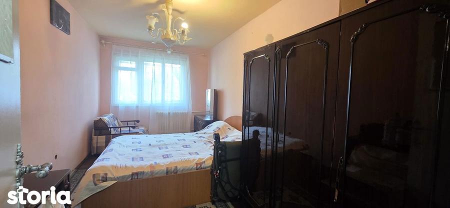 Apartament cu 4 camere decomandat în Tomis Nord