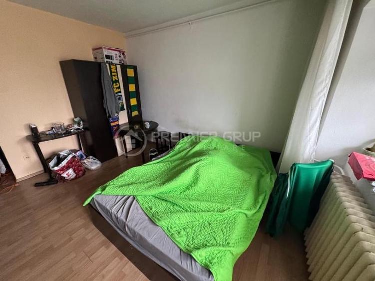 Garsonieră decomandată, mobilată în Nicolina