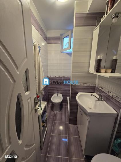 Apartament cu 2 camere decomandat în Central