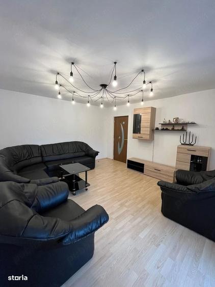 Apartament cu 4 camere decomandat în Viișoara