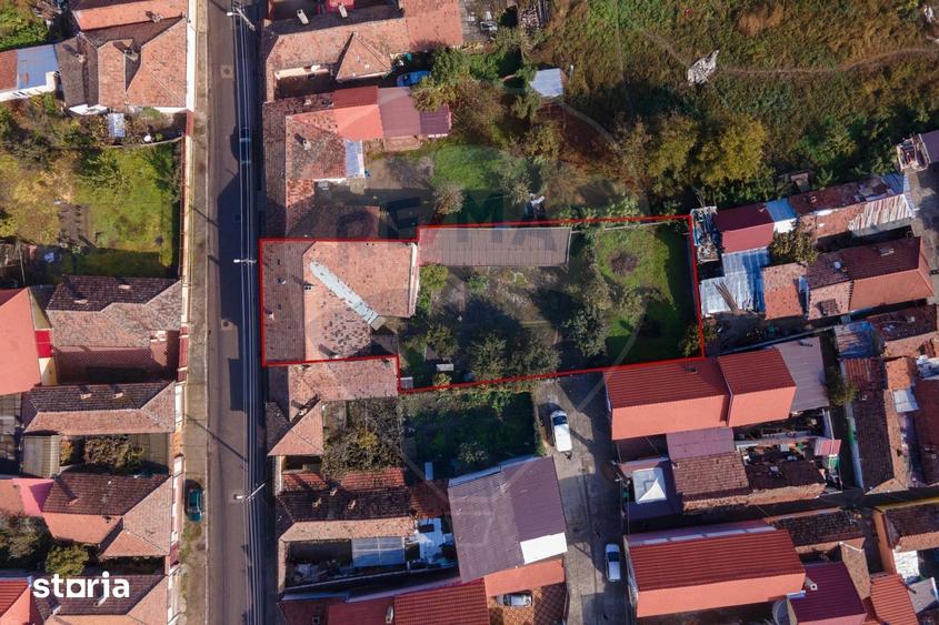 Casă cu 3 camere cu Teren 818 Mp în Central
