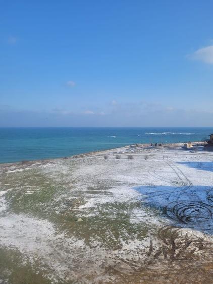 Apartament cu 3 camere decomandat în Faleza Nord