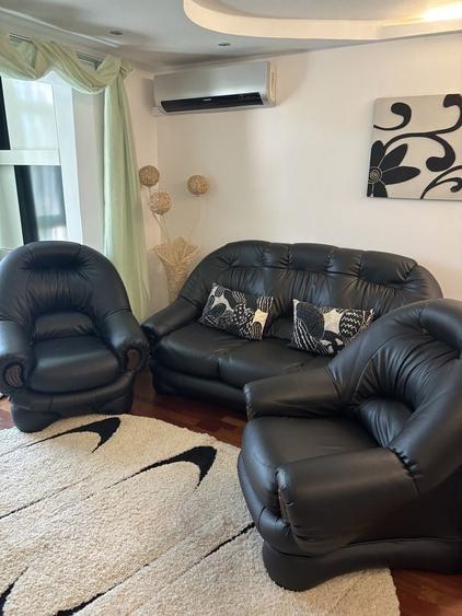 Apartament cu 3 camere semidecomandat în Central